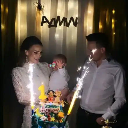 Внучето на Доган проходи