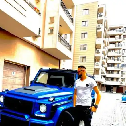 Внукът на Цар Киро избухна с нов джип за половин милион лева