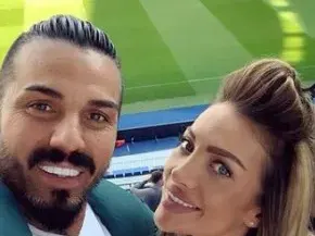 Златка и Благой правят сина си футболист (Вижте къде хвърлиха пъпа му - Фото)