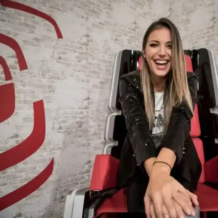 Зрители на бунт срещу Алекс Петканова! Набутаха моделката без образование в Гласът на България, за сметка на Елина Марковска