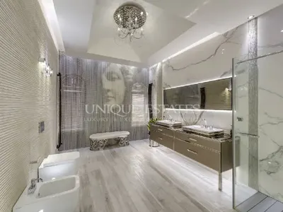 Баровецът с „Бугати” за 5 млн., продава палата си в Драгалевци на космическа цена (Снимки на невиждания лукс)