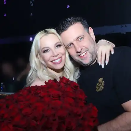 Башур се обясни в любов на Емилия