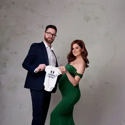 Бум: Пайнерка чака бебе, ретро звезда роди тайно, крие бащата (Подробности)