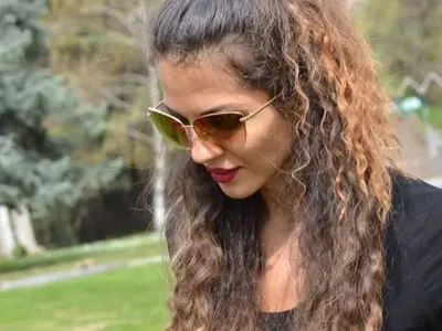 Чалгата абдикира заради коронавируса! Джена отменя участия, Райна търси лек в Рупите, а Сашка Васева не излиза от вкъщи