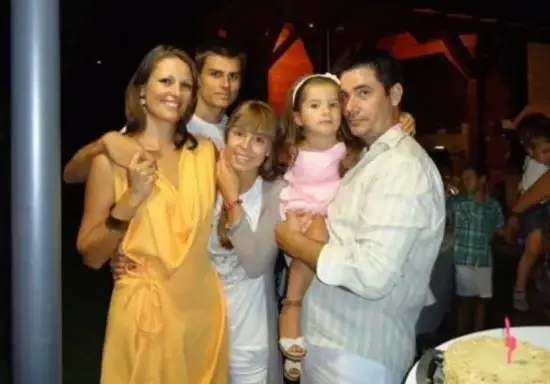 Честито! Шеф Ангелов се сгоди (Водещият на Hell’s Kitchen стяга сватба)