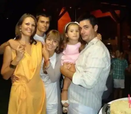 Честито! Шеф Ангелов се сгоди (Водещият на Hell’s Kitchen стяга сватба)