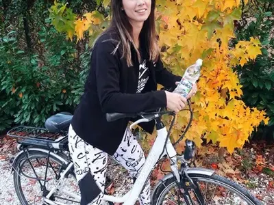 Цвети Пиронкова с колекция от клинове