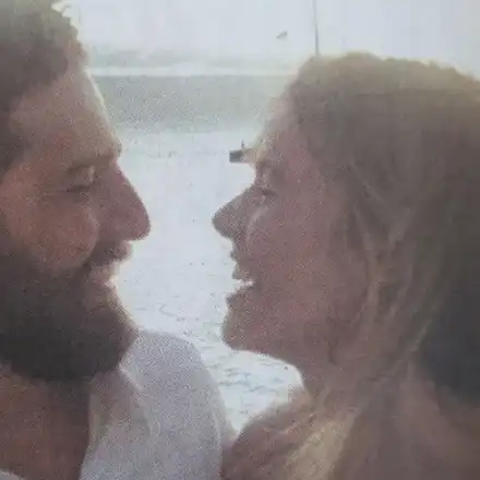 Дъщерята на Илия Павлов се сгоди за ученическата си любов