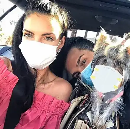 Джино сложи маска и на кучето си