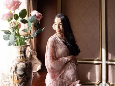 Двоен празник! Изписват втората внучка на Илиана Раева на рождения й ден (Вижте на кого е кръстено бебето)