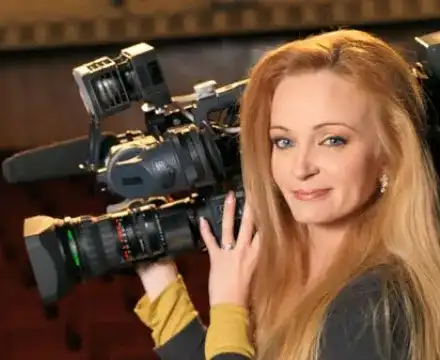 Гена Трайкова тихомълком се сгоди