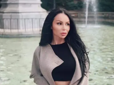 Коронавирус? Деса Фотосесията си вее байрака в огнището на епидемията в Мадрид!