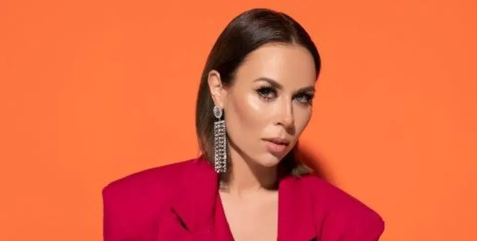 Маги Джанаварова крие гаджето