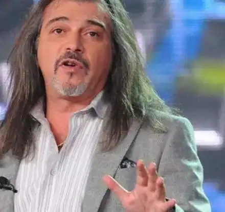 Маги Халваджиян бесен: Искат ми покани за  „Капките”, не е за вярване