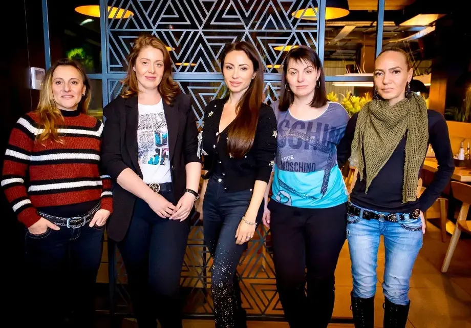 Мариана Маринова представи новия си проект Beauty Therapy
