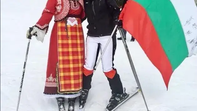 Мира Добрева с престилка на ски пистата