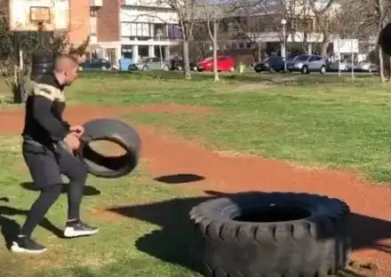 На Черната Златка не й пука от коронавируса (Вижте какво измисли)