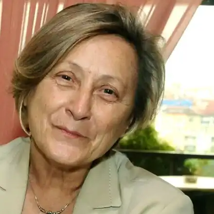 Нешка Робева призова: Не пълнете хладилниците!