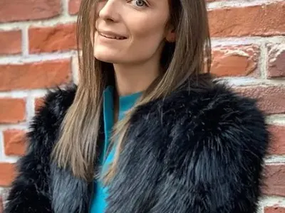 Нора Шопова не можа да изтърпи седенето вкъщи.