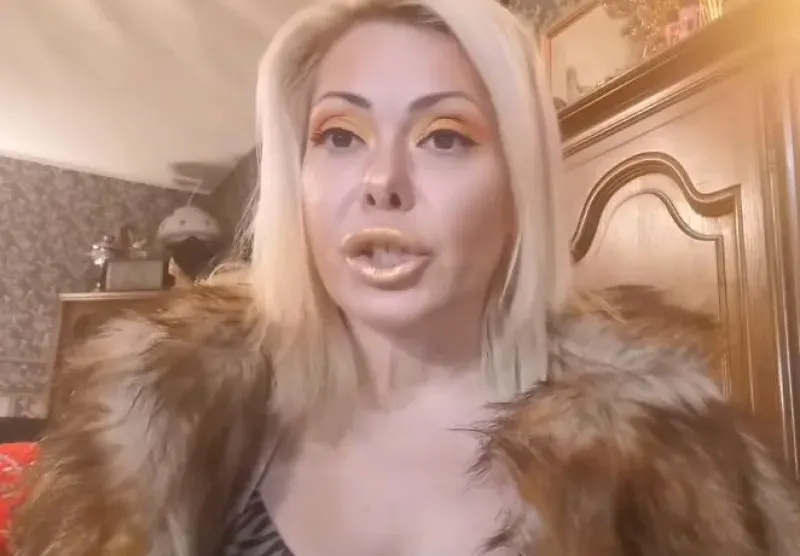 Sex скандал с Албена Вулева! Блокираха профила й заради снимка на мъжки атрибут