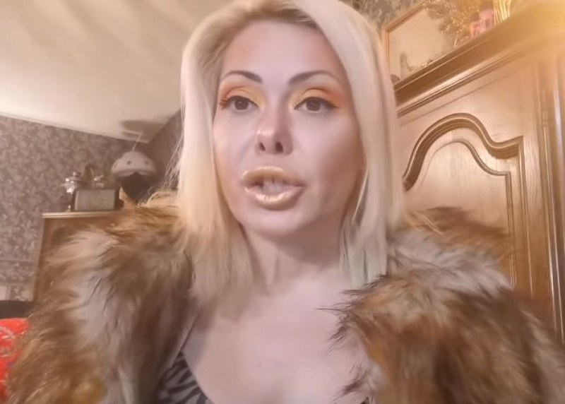 Sex скандал с Албена Вулева! Блокираха профила й заради снимка на мъжки атрибут