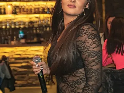 Симона Загорова бясна: Не ми пука, че ме мислят за дебела (Щерката на Глория няма комплекс за визията си)