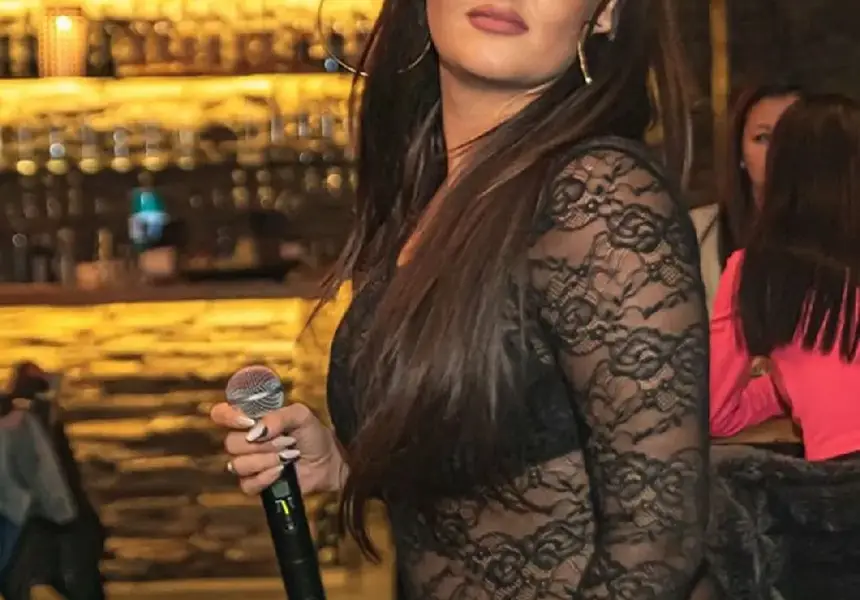 Симона Загорова бясна: Не ми пука, че ме мислят за дебела (Щерката на Глория няма комплекс за визията си)