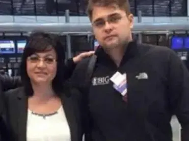 Синът на Корнелия Нинова блокиран в Ню Йорк (Рафаел не може да се прибере у нас заради коронавируса)