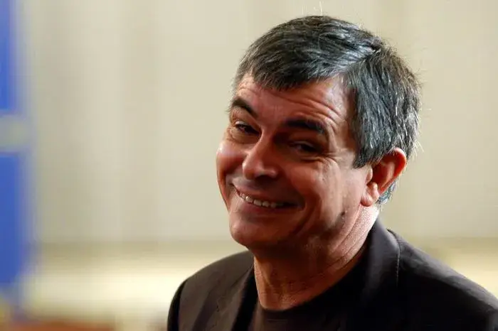 Софиянски шие дрехите си по поръчка!