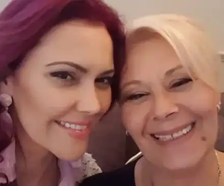 Светла Иванова откри майка си с детектив (Певицата - плод на забранена любов с възрастен мъж)