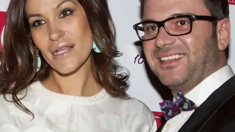 Теди Велинова не е свалила годежния си пръстен (Моделката още се надява да се събере с доктор Енчев)