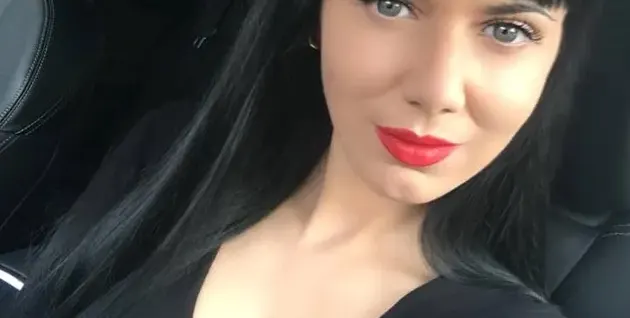 Ужас! Лъсна грозната истина за реалната визия на Елеонора Манчева (Много е далеч от обработените снимки)