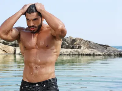 Вижте закръгления Фики Стораро като дете (Снимки по-долу)