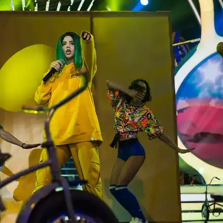 Война в нета заради Дара