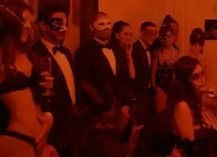 Заради коронавируса: Най-елитният сексклуб хлопва кепенците