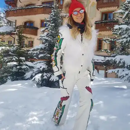 Зейнеб Маджурова демонстрира стил на ски пистата