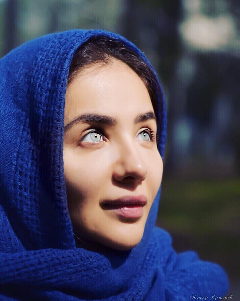 Елен Колева се окепази с филъри (Актрисата в ужас от годините си, а е едва на 36 - Фото)