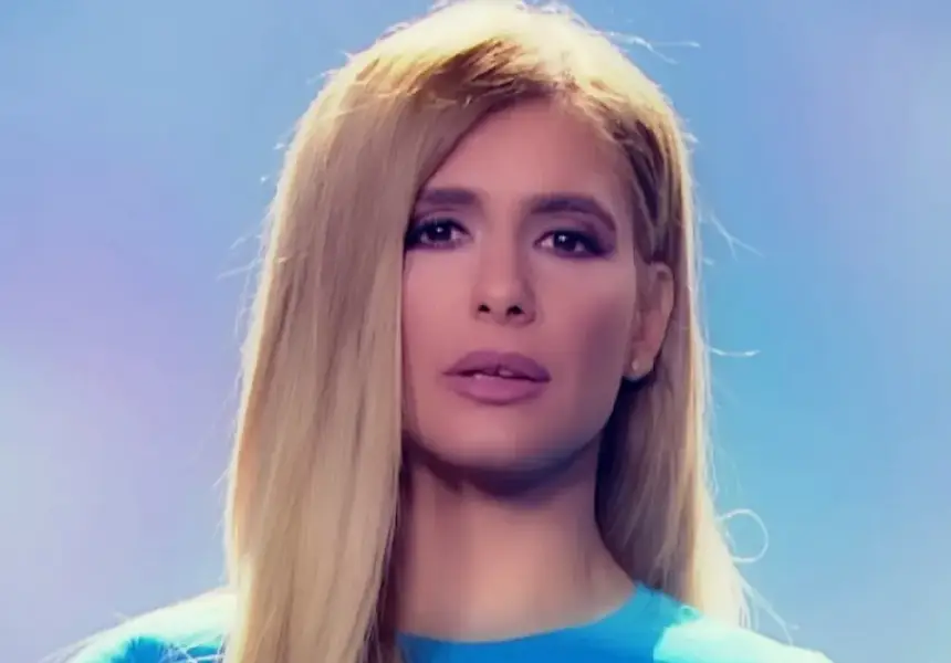 Анелия рине сняг