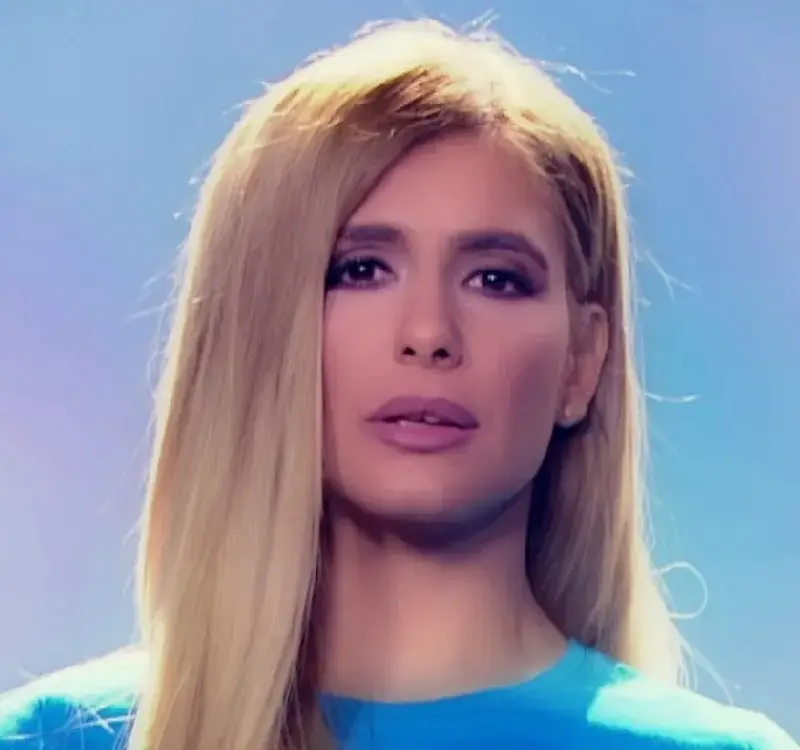 Анелия рине сняг