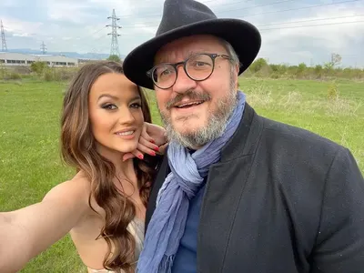 Бившата на Ицо 100-те манекенки спи с Карбовски