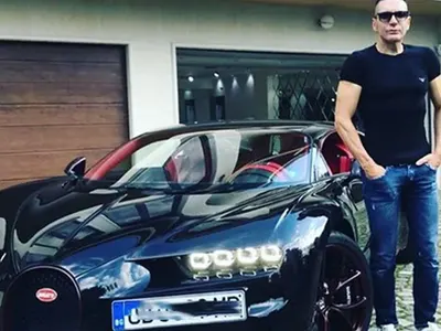 Босът с Бугати за 5 милиона ще пълни резервоара с пари от слънцето (Ваньо Алексиев ударно изкупува фирми за производство на зелена енергия)