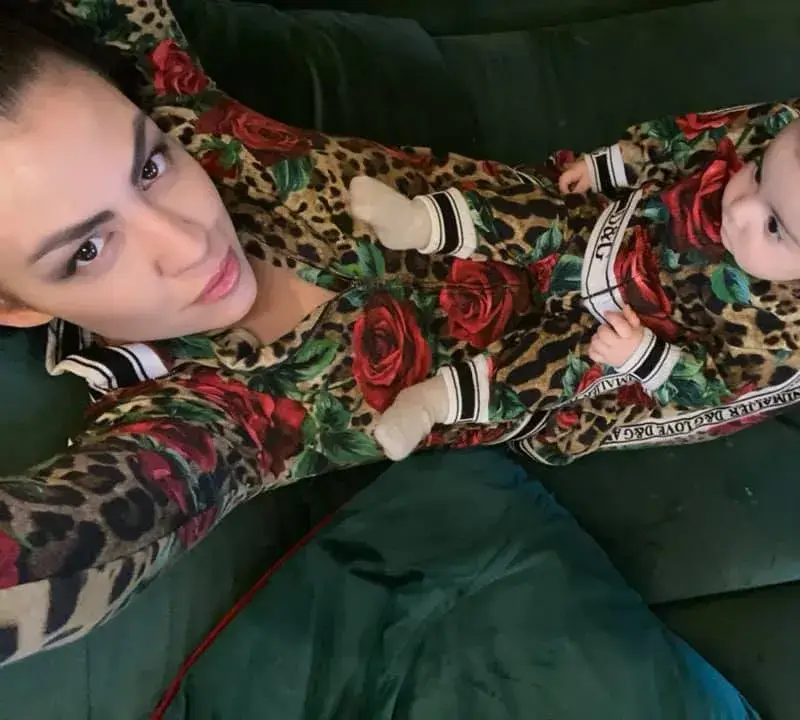 Деси Цонева отслабна след раждането, носи детски дрехи