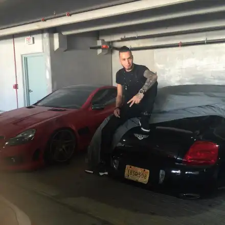 Джино Бианкалана разпродава автопарка си