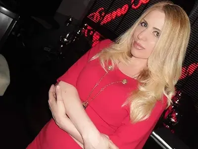 Екстра Нина в капан в Турция