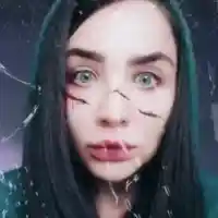 Елен Колева яде очи от скука