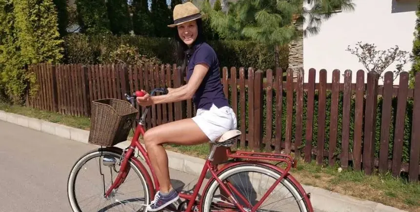 Яна Маринова тренира по катерушки