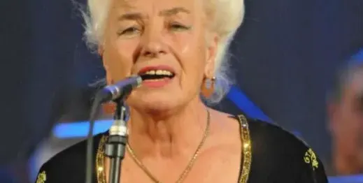 Янка Рупкина: Погребах мъжа си и осиротях