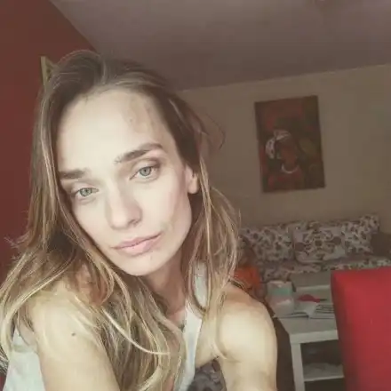 Ирена Милянкова раздели децата си (Моделката не смогва с грижите за шестимата си наследници)