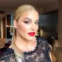 Жени Джаферович не чисти вкъщи