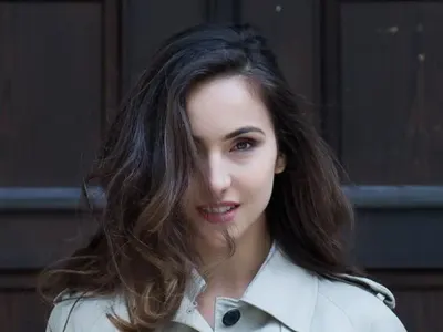 Красавицата от „Откраднат живот\" Любомира Башева поддържа форма с йога